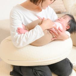 イブル　授乳クッション
